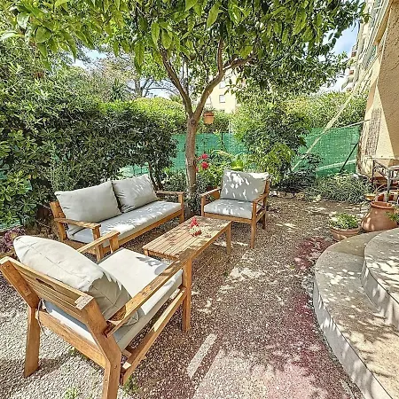 Alexandra - One Bedroom, Palais 25 Min Walk *