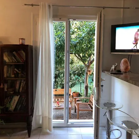 Appartement Alexandra - One Bedroom, Palais 25 Min Walk Cannes